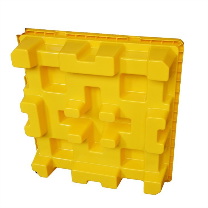 Durable 55-Gallon Drum Spill Containment Pallet - HDPE image 3