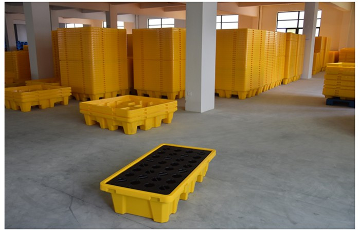 Durable HDPE Drum Spill Pallet for Safe Liquid Storage