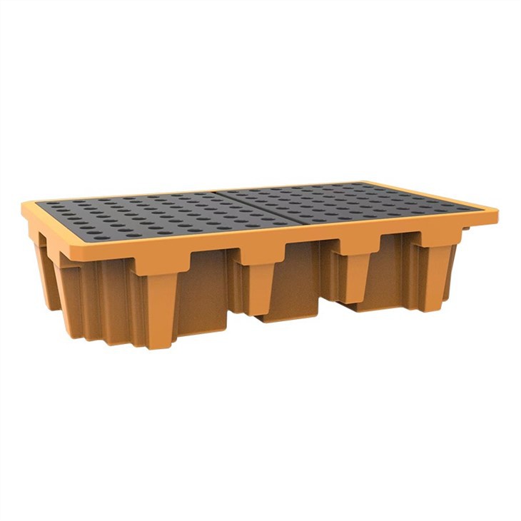 Heavy-Duty HDPE 4-Way Spill Containment Pallet with Grate image 3