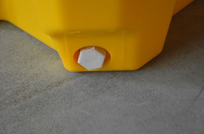 Durable HDPE 4 Drum Spill Containment Pallet - Stackable & Reliable