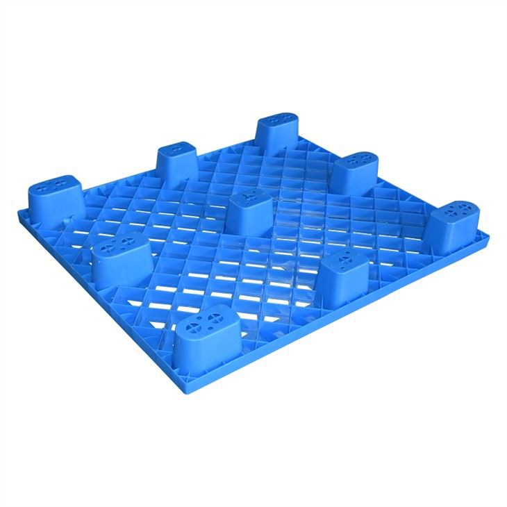 Recycled HDPE Plastic Shipping Pallet - Durable & Stackable image 2