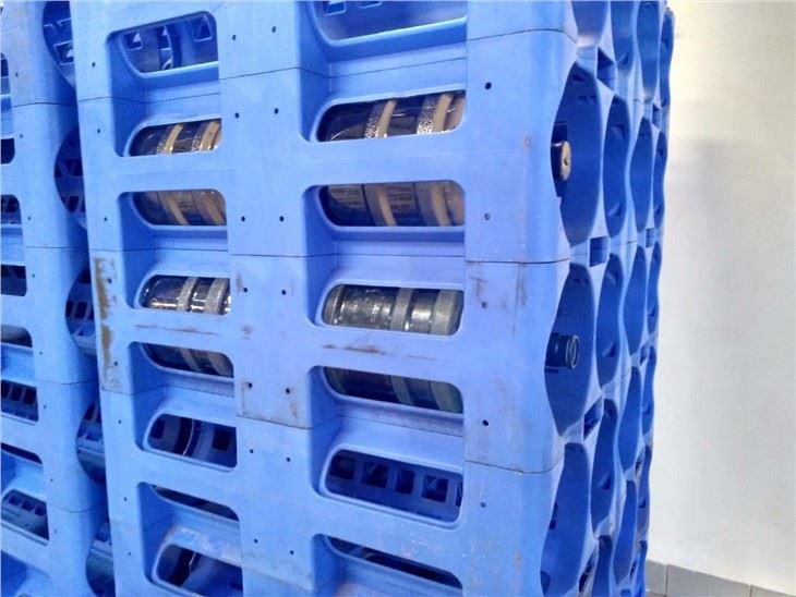 Durable HDPE Stackable Bottled Water Storage Racks