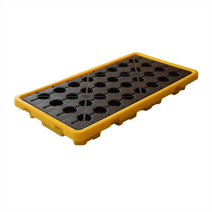 Heavy-Duty HDPE Spill Containment Pallet with Flat Top Grating