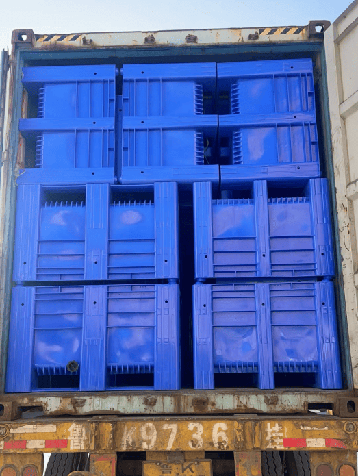 600L Stackable HDPE Plastic Pallet Box with 3 Legs